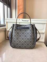 Uubags Tory Burch Romy T monogram bucket bag in tory navy 22x20x9.5cm - 2