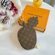 Uubags Louis Vuitton Acorn Pouch In Brown  - 2
