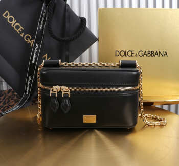 Uubags Dolce & Gabbana Sicily crossbody bag in plongé calfskin black 10x17x6cm