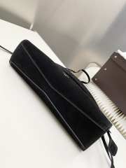 Uubags Alaia Le Click East West Medium Bag In Black Nubuck Calfskin 30x14x9cm - 4