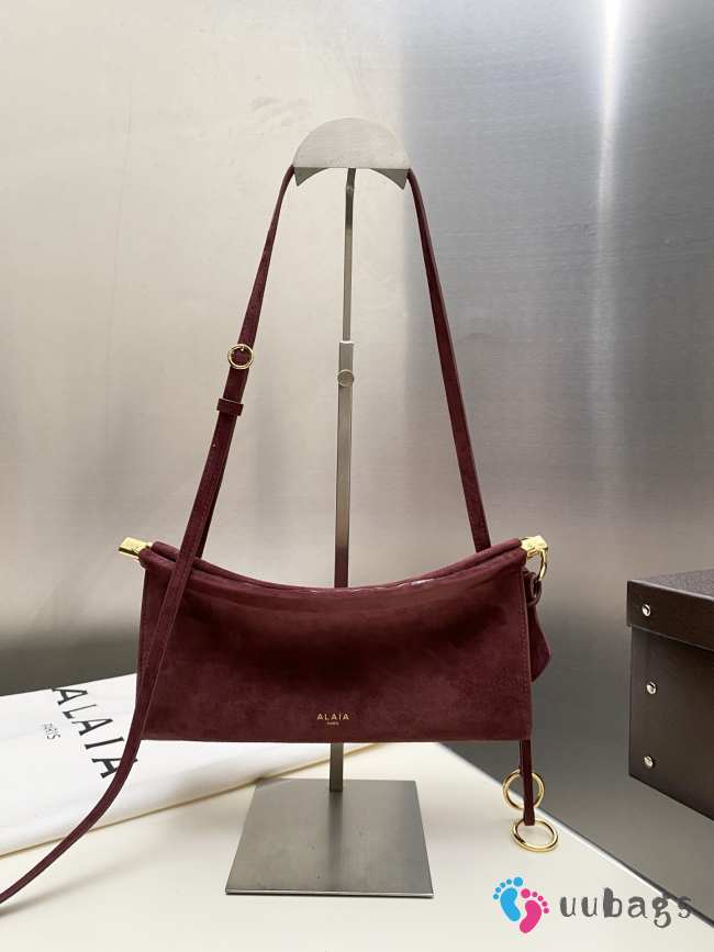 Uubags Alaia Le Click East West Small Bag In Bordeaux Suede Goatskin Leather 25x12.5x7cm - 1