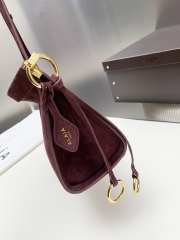 Uubags Alaia Le Click East West Medium Bag In Bordeaux Suede Goatskin Leather 30x14x9cm - 4