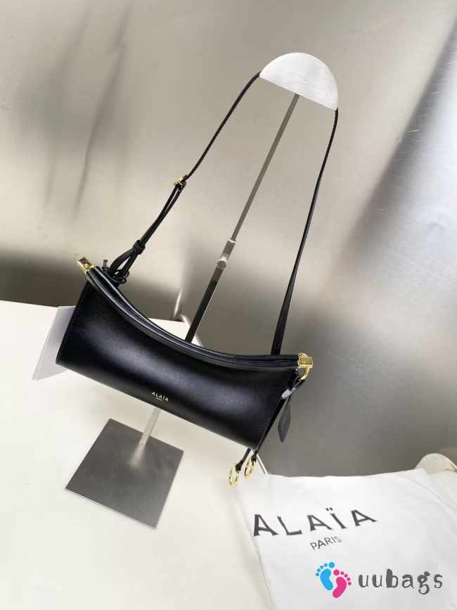 Uubags Alaia Le Click East West Small Bag In Black Calfskin Leather 25x12.5x7cm - 1