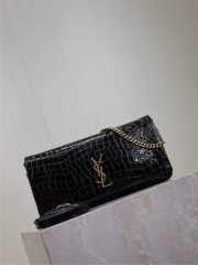 Uubags Kate Chain Wallet in Black Crocodile-Embossed Patent Leather 26x13.5x4.5cm - 6