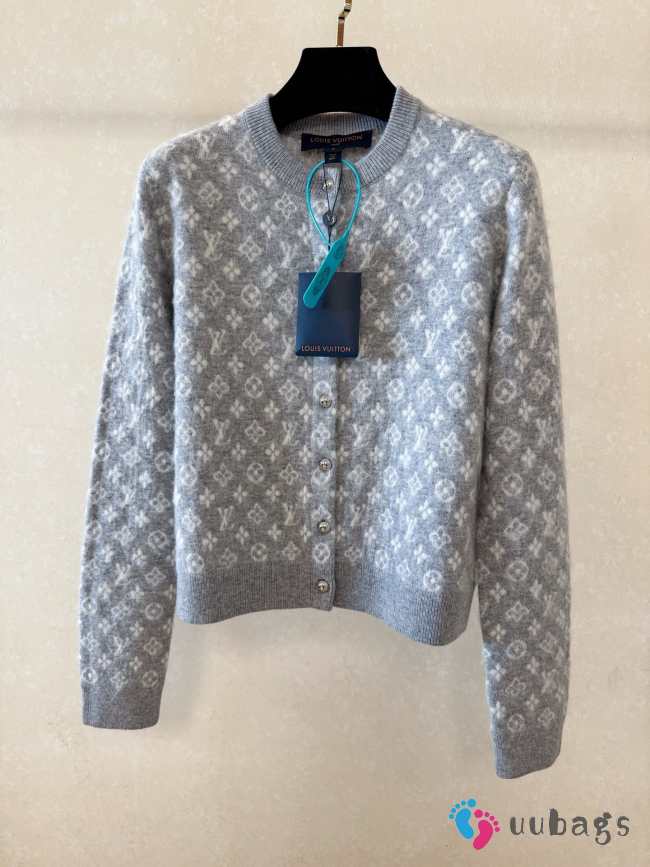Uubags Louis Vuitton 1AJFS2 Monogram Brushed Knit Cardigan Gris Chine - 1