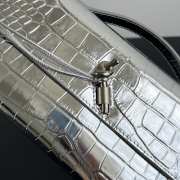 Uubags Bottega Veneta Andiamo Clutch in Metallic Silver Crocodile-Embossed Leather 31x13x3cm - 3