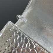 Uubags Bottega Veneta Andiamo Clutch in Metallic Silver Crocodile-Embossed Leather 31x13x3cm - 2