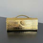 Uubags Bottega Veneta Andiamo Clutch in Metallic Gold Crocodile-Embossed Leather 31x13x3cm - 1