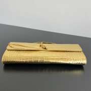 Uubags Bottega Veneta Andiamo Clutch in Metallic Gold Crocodile-Embossed Leather 31x13x3cm - 5