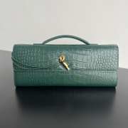 Bottega Veneta Andiamo Clutch in Emerald Green Crocodile-Embossed Leather 31x13x3cm - 1