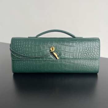 Bottega Veneta Andiamo Clutch in Emerald Green Crocodile-Embossed Leather 31x13x3cm
