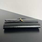 Bottega Veneta Andiamo Clutch in Black Crocodile-Embossed Leather 31x13x3cm - 5