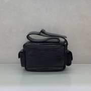 Uubags Balenciaga Superbusy Camera bag in black Arena lambskin, aged-silver hardware 22x16x6cm - 4