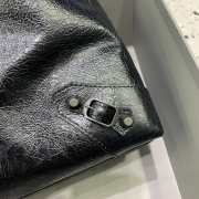 Uubags Balenciaga Le City hobo bag medium in black Arena lambskin, brass hardware 37x11x35cm - 2