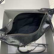 Uubags Balenciaga Le City hobo bag small in black Arena lambskin, brass hardware 28x27x10cm - 6