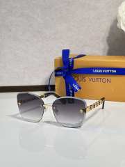 Uubags Louis Vuitton Z2422U Jewel Square-Shaped Sunglasses - 3