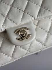 Uubags Chanel flap bag, sequins & gold-tone meta, white 20x12.5x6cm - 4