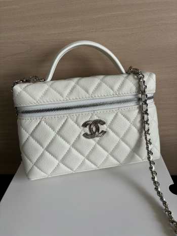 Uubags Chanel AP4407 Vanity bag white glossy calfskin with grain effect & gold-plated metal