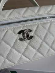 Uubags Chanel AP4407 Vanity bag white glossy calfskin with grain effect & gold-plated metal - 3