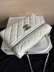 Uubags Chanel AP4407 Vanity bag white glossy calfskin with grain effect & gold-plated metal - 2