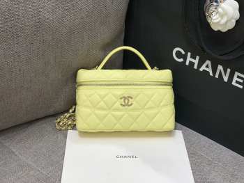 Uubags Chanel Vanity light yellow bag with shoulder strap glossy calfskin with grain effect & gold-plated metal
