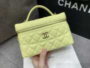 Uubags Chanel Vanity light yellow bag with shoulder strap glossy calfskin with grain effect & gold-plated metal - 3