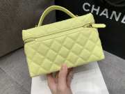 Uubags Chanel Vanity light yellow bag with shoulder strap glossy calfskin with grain effect & gold-plated metal - 2