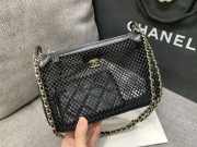 Uubags Chanel Mesh Shiny Lambskin Clutch With Chain Black 15x21.5x6cm - 5