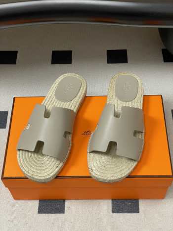 Uubags Hermes Old espadrille light grey natural leather sole with natural rubber insert