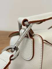 Uubags Loewe Mini Puzzle bag soft white grain calfskin 24x16x10cm - 3