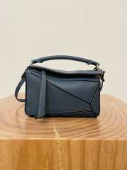 Uubags Loewe Mini Puzzle bag soft blue grey grain calfskin 24x16x10cm - 1