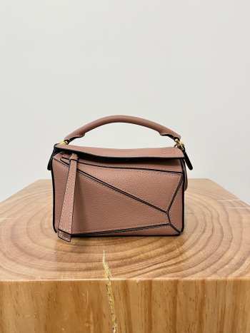 Uubags Loewe Mini Puzzle bag soft old rose grained calfskin 24x16x10cm