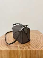 Uubags Loewe Mini Puzzle bag soft dark brown grained calfskin 24x16x10cm - 4
