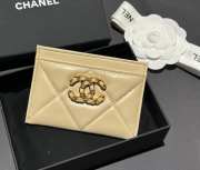 Uubags Chanel 19 Card Holder Quilted Leather Light Beige 7.5x11.2x0.5cm - 1