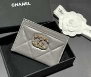 Uubags Chanel 19 Card Holder Quilted Leather Light Grey 7.5x11.2x0.5cm - 1