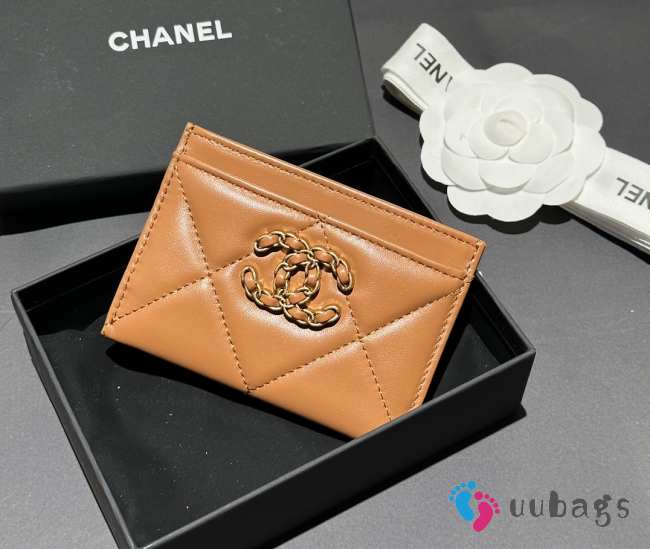 Uubags Chanel 19 Card Holder Quilted Leather Caramel 7.5x11.2x0.5cm - 1