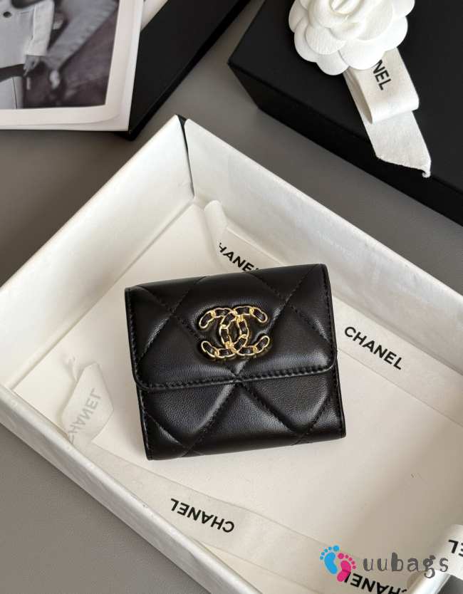 Uubags Chanel 19 Small Flap Wallet Lambskin Black 9.5x10.7x2.7cm - 1