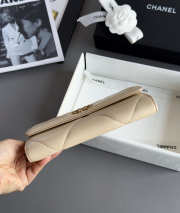 Uubags Chanel 19 Medium Flap Wallet In Beige Leather with Gold Hardware 19.5x10.5x2cm - 6