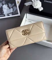 Uubags Chanel 19 Medium Flap Wallet In Beige Leather with Gold Hardware 19.5x10.5x2cm - 5