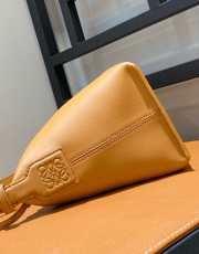 Uubags Loewe Cubi Small Calfskin Leather Bag in Tan/ Warm Desert 21x17x12.5cm - 5