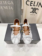 Uubags Alaïa Lace-Up Ballet Flats In White Calfskin - 1