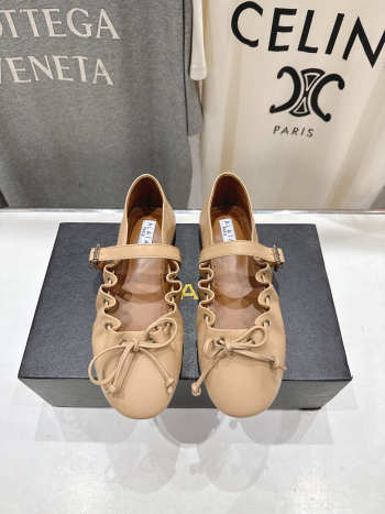 Uubags Alaïa Lace-Up Ballet Flats In Beige Calfskin