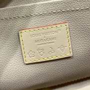 Uubags Louis Vuitton M27900 LV x TM Cruiser Toiletry Bag 22x13.5x12cm - 5