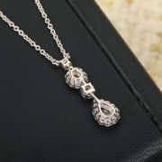 Uubags Graff Icon Heart and Pear Shape Diamond Drop Necklace White Gold  - 4