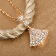 Uubags Bvlgari Divas' Dream 18 kt gold pendant necklace - 3