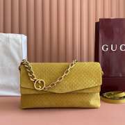 Uubags Gucci large shoulder bag with chain yellow GG suede 36x19.5x9.5cm - 1