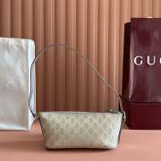 Uubags Gucci GG Emblem small shoulder bag silver GG fabric 22cm(27cm)x10.5x9cm - 1