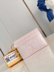 Uubags Louis Vuitton M26214 Charms Card Holder In Snowy Pearl 11x7x1.5cm - 1