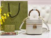 Uubags Gucci Mini vanity bag with bamboo handle white 15.5x13.5x4cm - 1