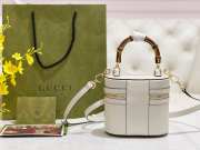 Uubags Gucci Mini vanity bag with bamboo handle white 15.5x13.5x4cm - 4